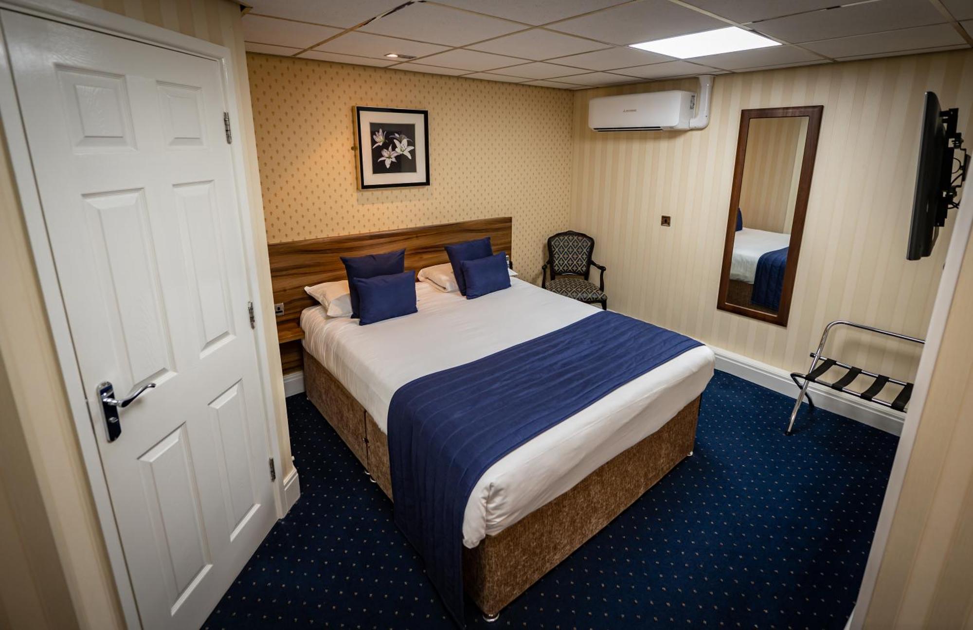 Kings Croft Hotel Pontefract Exterior photo